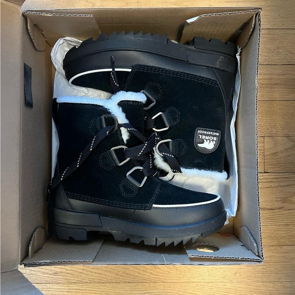 Sorel Black TIVOLI IV Boots